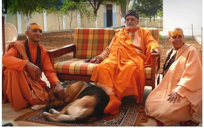 swami satyananda swami niranjananda swami satyasangananda